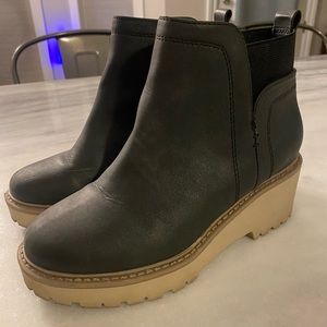 GIRLS Dolce Vita Fury size 3